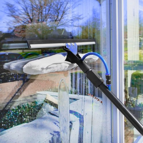 Napelem tisztító kefe 6,5 m - vízlágyító szett: Teleszkópos napelem tisztító alumínium mosókefe vegyszer adagolóval üveg lehúzóval 6,5 m + Vízlágyító készülék (Cikkszám: 692933) 